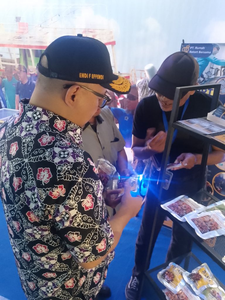 kepala dinas perikanan provinsi jateng, pameran retort di jateng fair